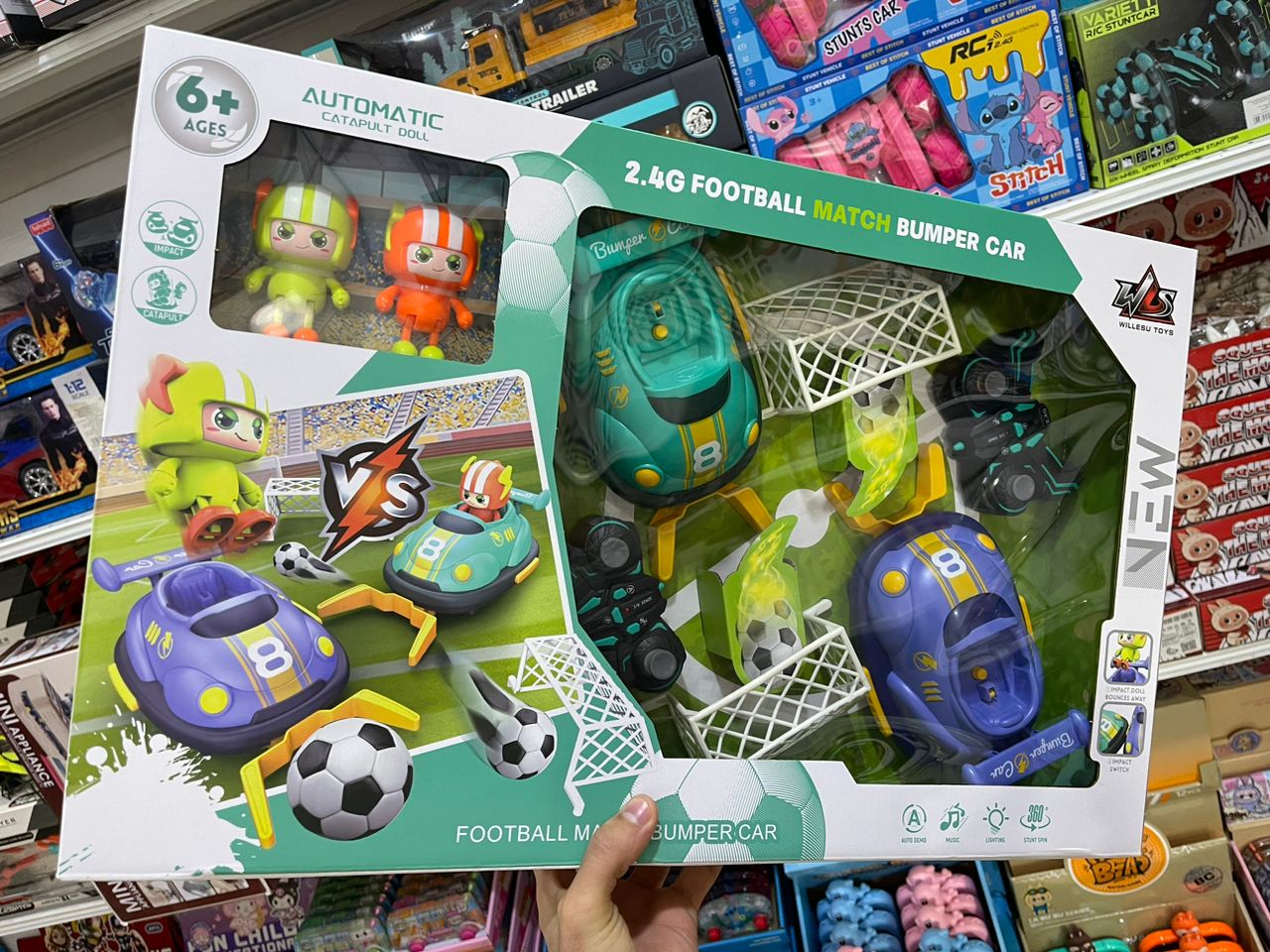 Voiture tamponneuse 2,4 GHz en forme de match de football, cadeau pour enfants
