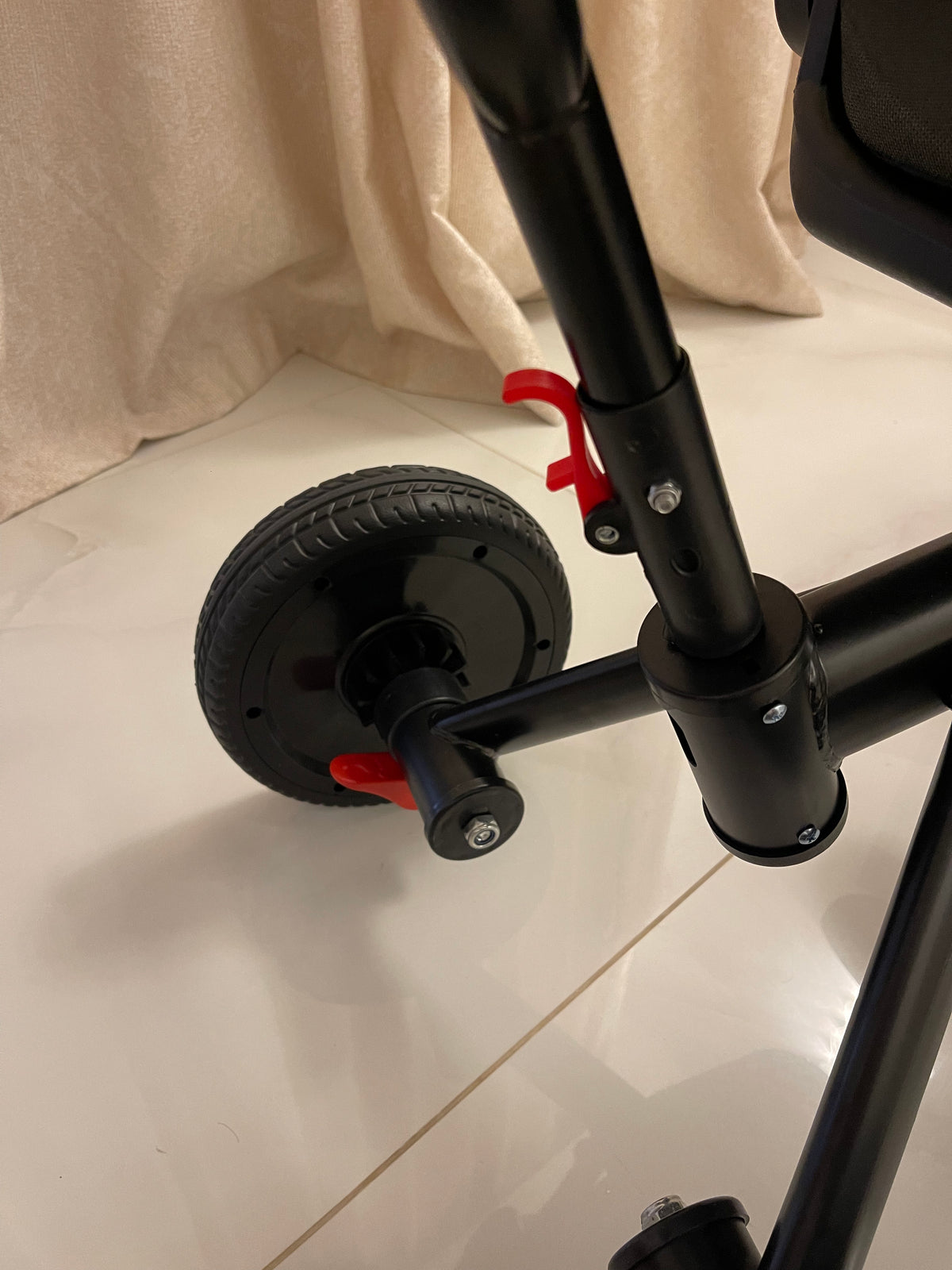 Tricycle Vélo Poussette  – Haute Qualité, Confort & Sécurité Bébé 🚲✨