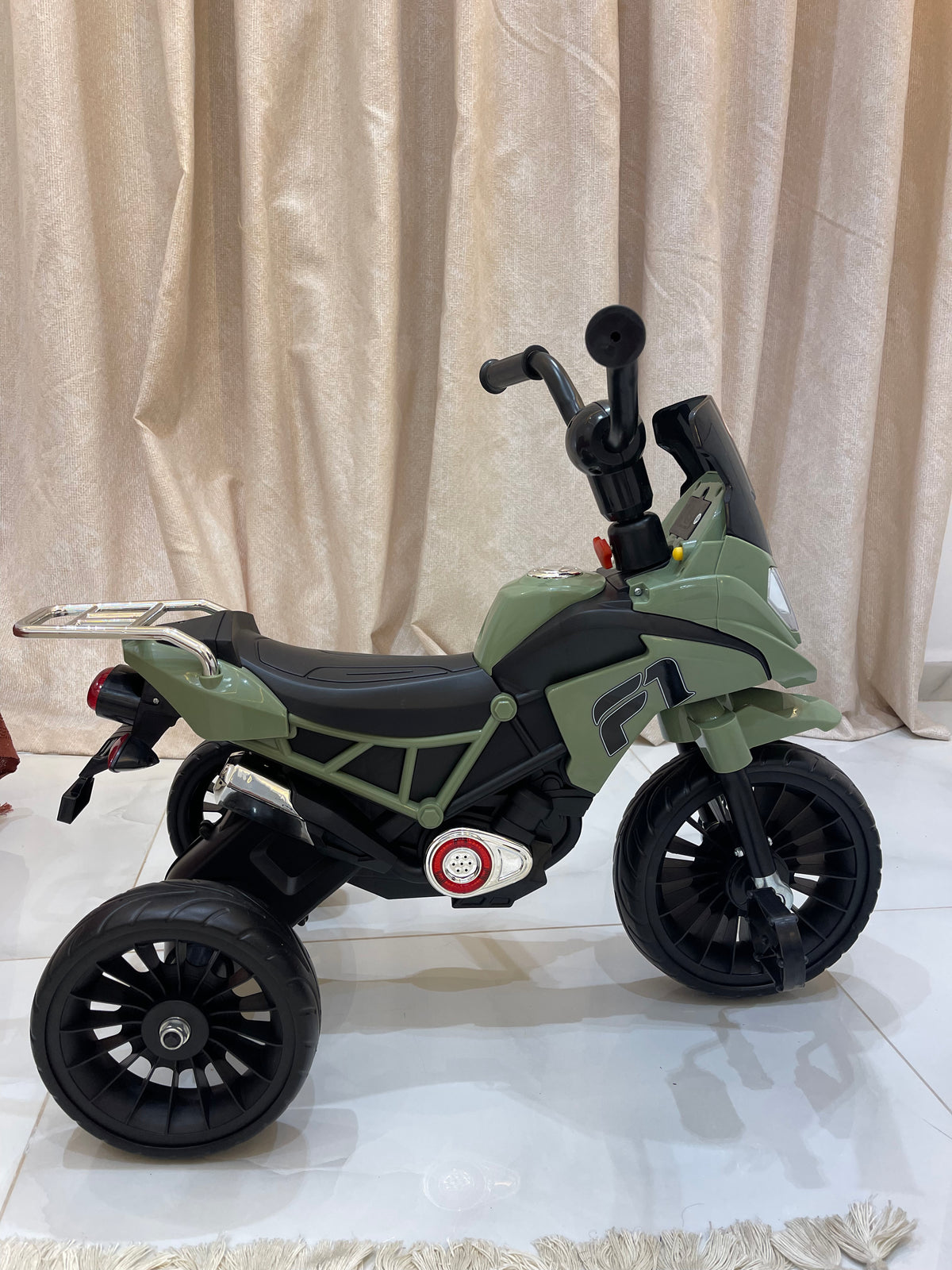 🏍️ دراجة ثلاثية للأطفال بتصميم دراجة نارية 🏍️