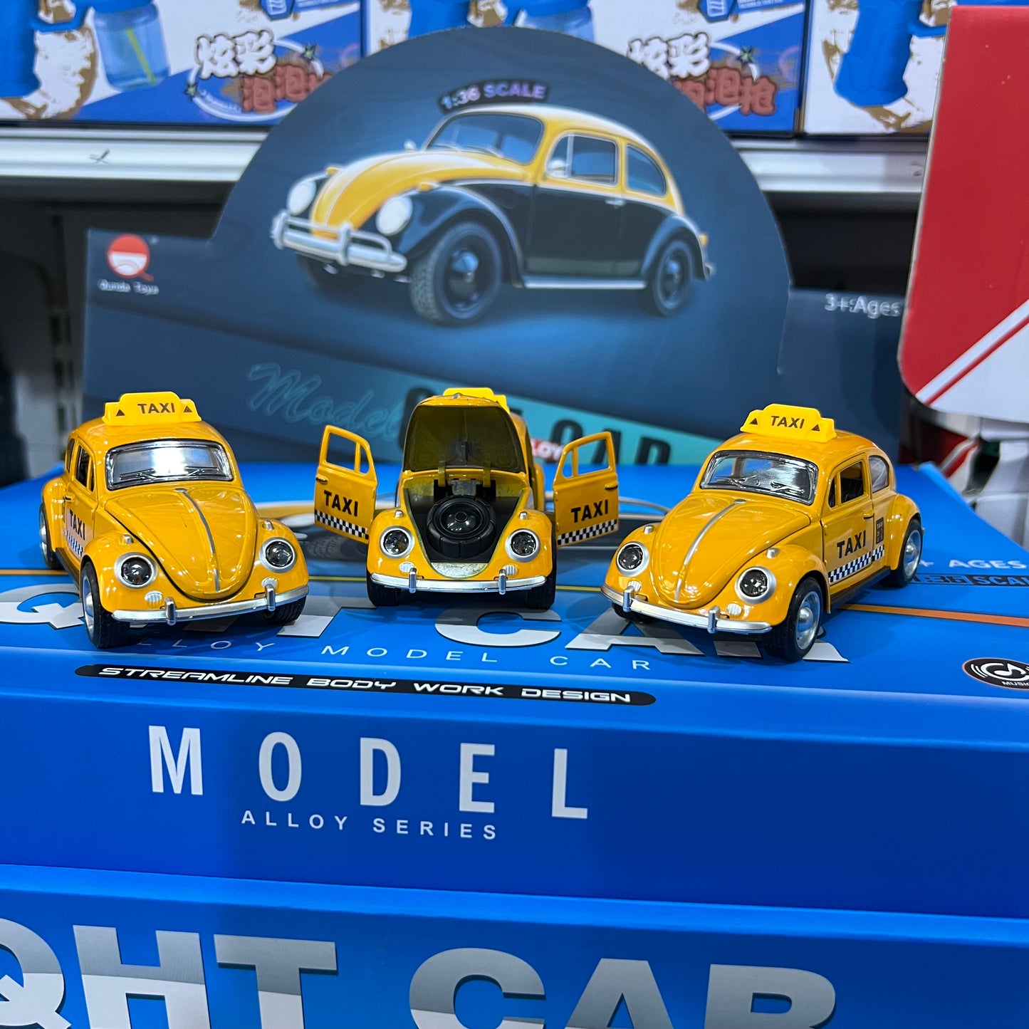Voiture Taxi Miniature en Métal – Ultra Solide & Réaliste سيارة تاكسي مصغّرة من المعدن – قوية جداً وغير قابلة للكسر