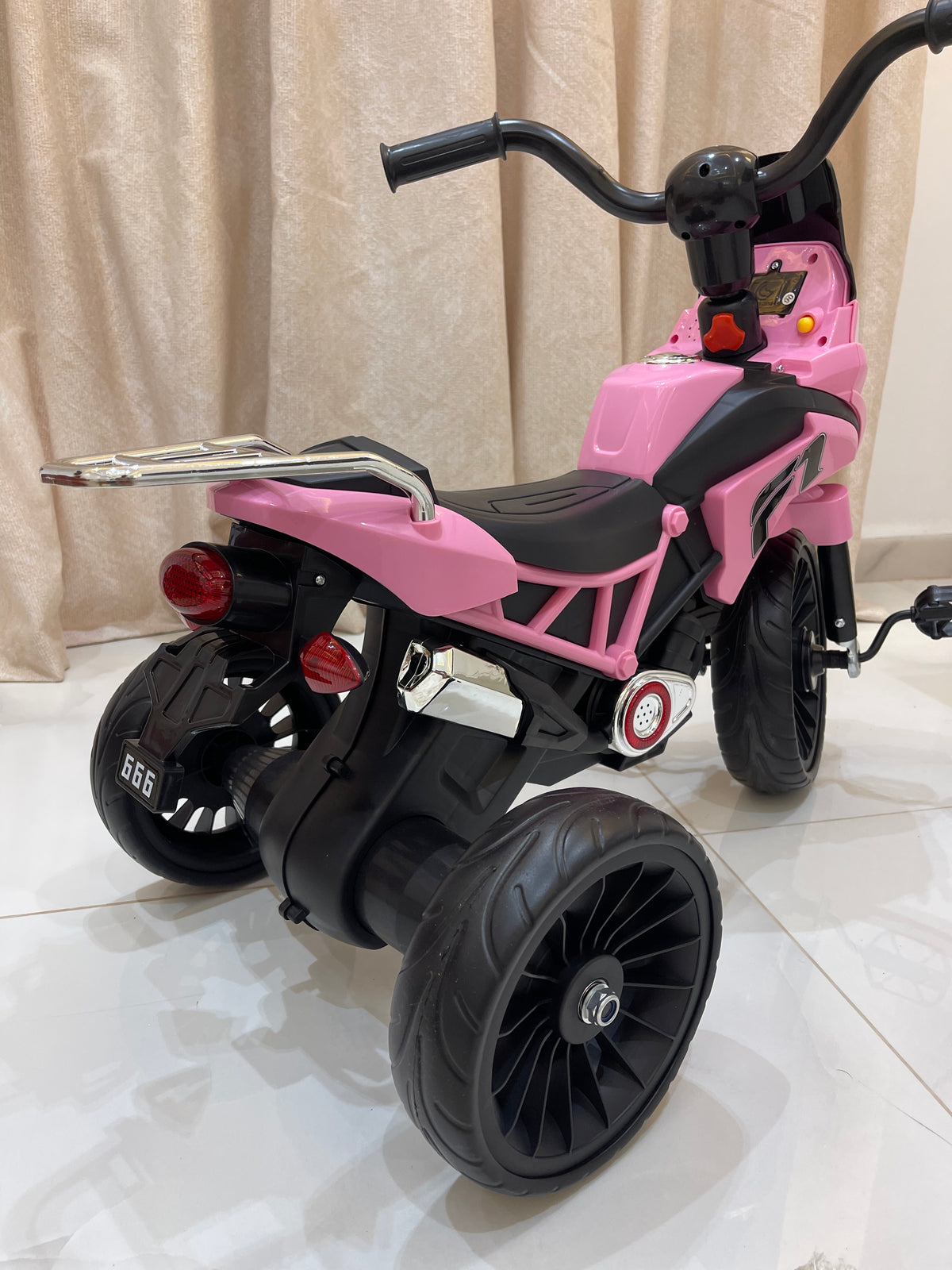 🏍️ دراجة ثلاثية للأطفال بتصميم دراجة نارية 🏍️